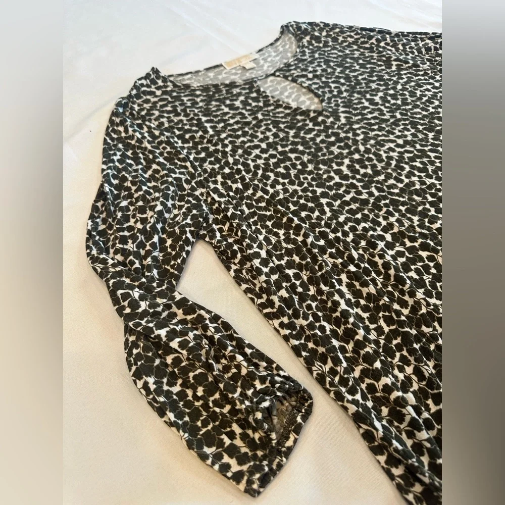 Michael Kors Black and White Knit Top Size XL